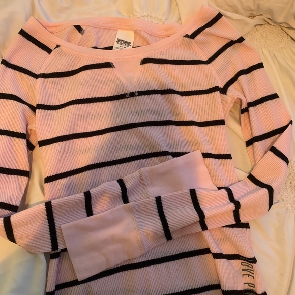 sporty tops! - Picture 2 of 7